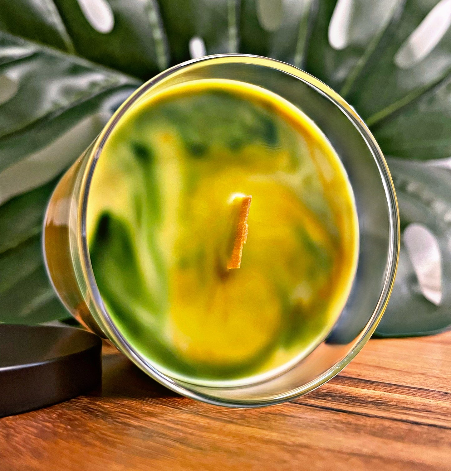Bartlett Pear Marbled Candle Premium Wax Wooden Wick 9 oz Jar